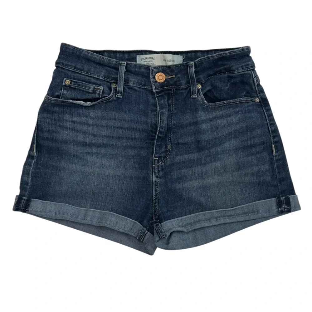 Levis Signature Blue Denim High Rise Distressed Women's Cuffed Shorts W28